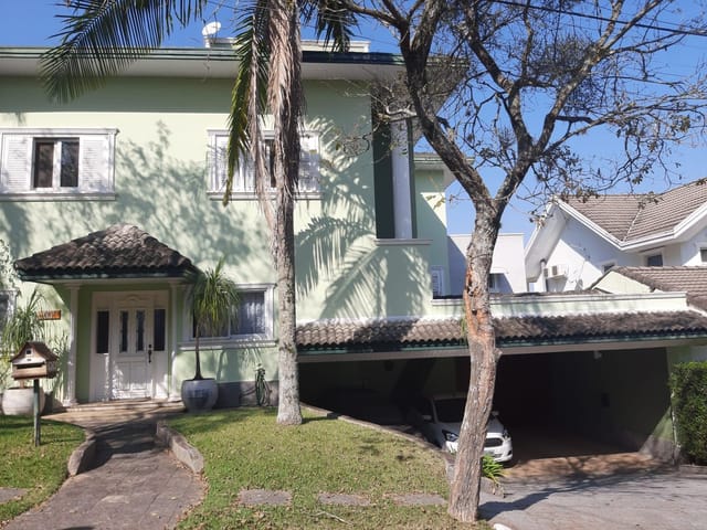 Casa com 540m² 4 quartos e 2 banheiros, à venda, no bairro Urbanova em São José dos Campos