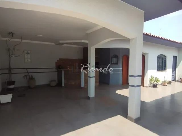 Casa 3 quartos e 2 banheiros, à venda, no bairro Jardim Panorama em Arapongas