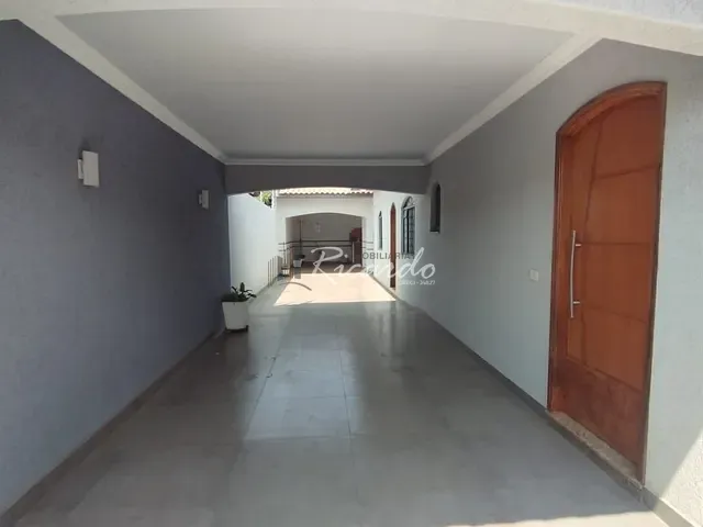 Casa 3 quartos e 2 banheiros, à venda, no bairro Jardim Panorama em Arapongas