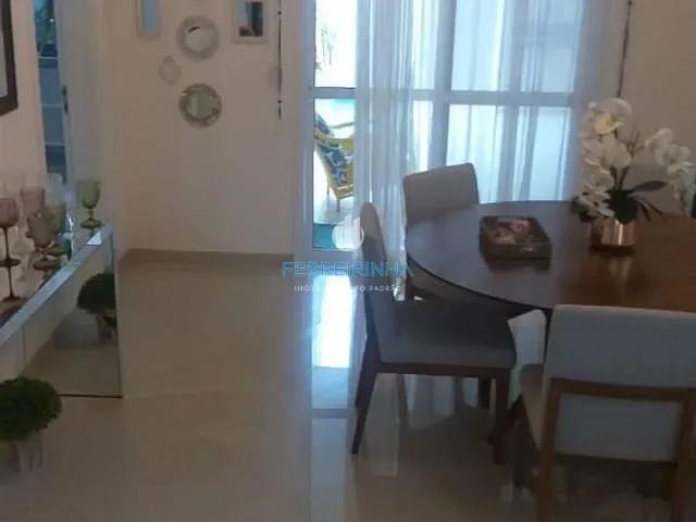Casa com 250m² 5 quartos e 5 banheiros, à venda, no bairro Urbanova em São José dos Campos