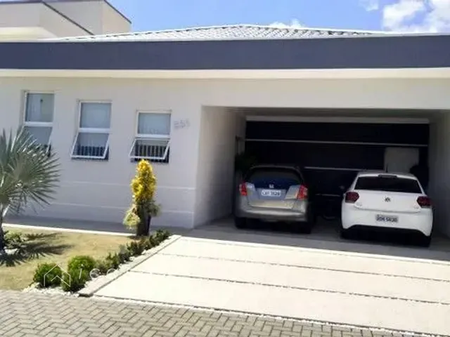 Casa com 300m² 3 quartos e 3 banheiros, à venda, no bairro Residencial Ouro Ville em Taubaté