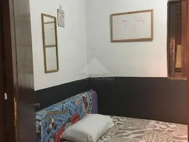 Casa com 250m² 3 quartos e 1 banheiro, à venda, no bairro Jardim Zaira em Mauá