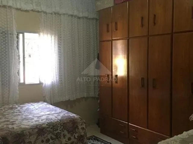 Casa com 250m² 3 quartos e 1 banheiro, à venda, no bairro Jardim Zaira em Mauá
