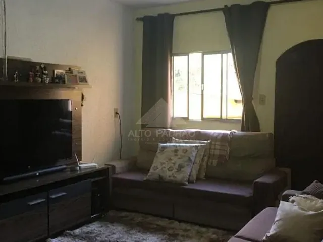 Casa com 250m² 3 quartos e 1 banheiro, à venda, no bairro Jardim Zaira em Mauá
