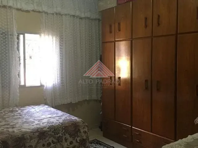 Casa com 250m² 3 quartos e 1 banheiro, à venda, no bairro Jardim Zaira em Mauá