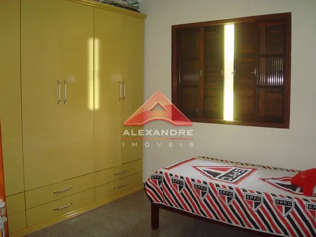 Casa com 288m² 3 quartos e 3 banheiros, à venda, no bairro Jardim Ismênia em São José dos Campos