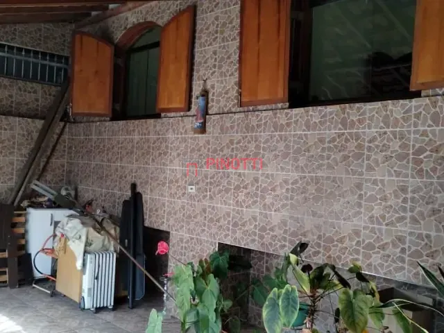 Casa 5 quartos e 3 banheiros, à venda, no bairro Jardim Hollywood em São Bernardo do Campo