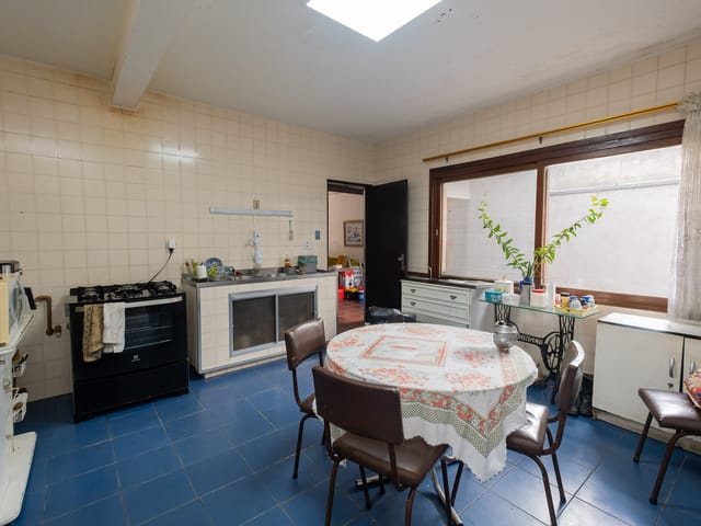 Casa 4 quartos e 2 banheiros, à venda, no bairro Areal em Pelotas