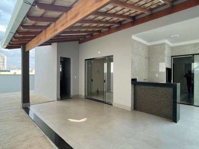 Foto do Casa - Casa com 3 dormitórios à venda, 209 m² por R$ 900.000,00 - São Sebastião - Uberaba/MG | ZUCATO IMOBILIARIA LTDA