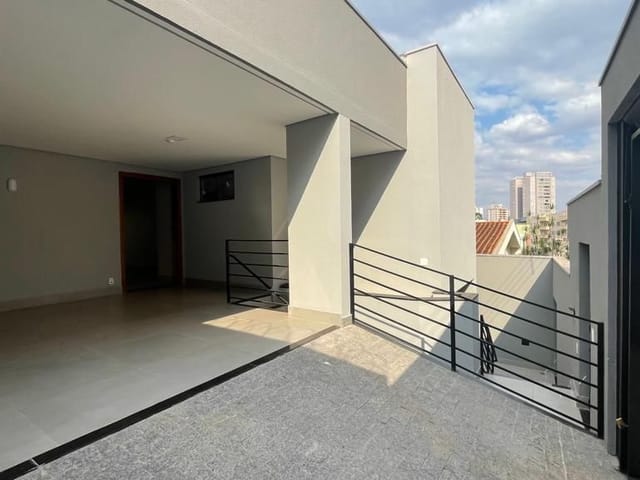 Foto do Casa - Casa com 3 dormitórios à venda, 209 m² por R$ 900.000,00 - São Sebastião - Uberaba/MG | ZUCATO IMOBILIARIA LTDA