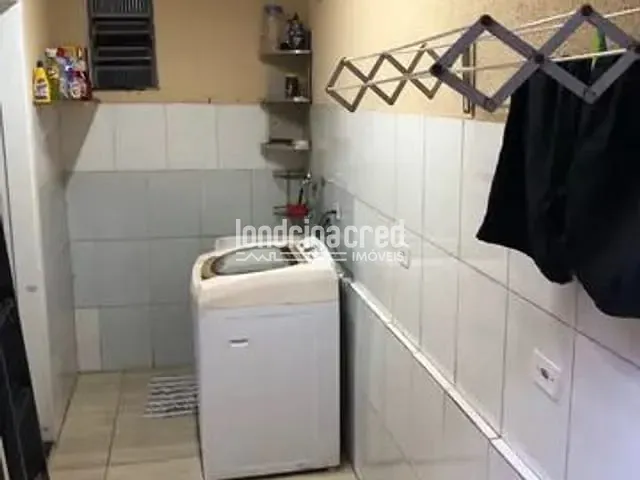 Casa 3 quartos e 2 banheiros, à venda, no bairro Jardim Barcelona em Londrina