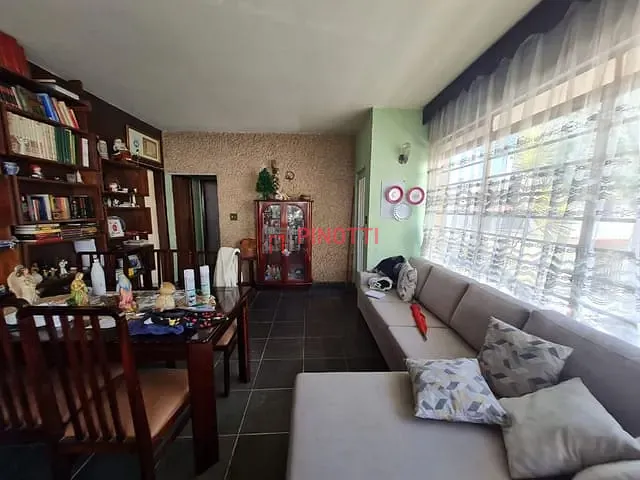 Casa 3 quartos e 4 banheiros, à venda, no bairro Jardim Nova Petrópolis em São Bernardo do Campo