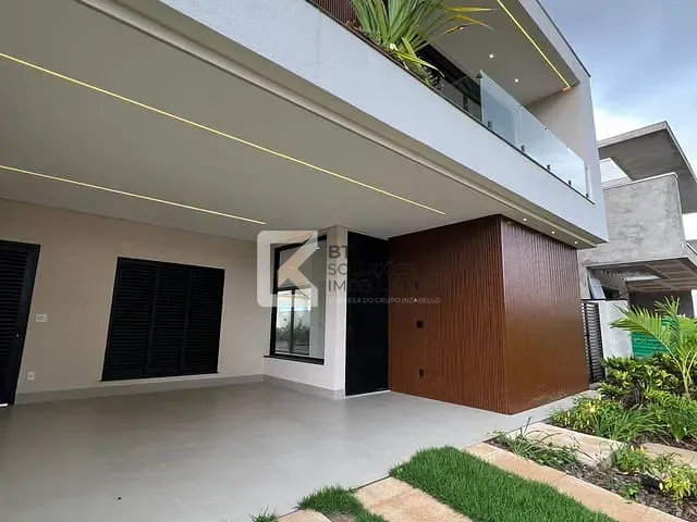 Sobrado com 289m² 4 quartos e 5 banheiros, à venda, no bairro Villa Sapezal em Indaiatuba
