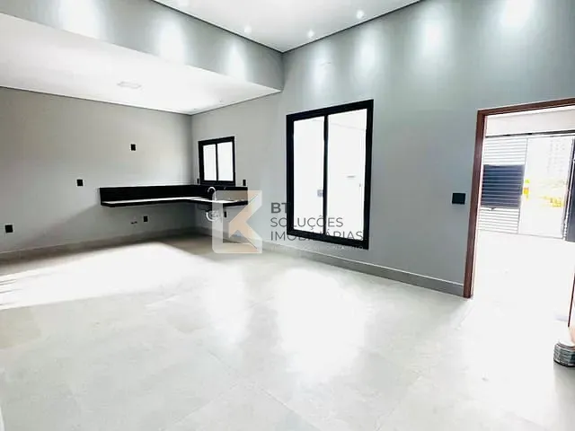 Casa com 150m² 3 quartos e 2 banheiros, à venda, no bairro Jardim Bom Sucesso em Indaiatuba