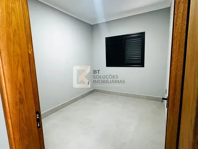 Casa com 150m² 3 quartos e 2 banheiros, à venda, no bairro Jardim Bom Sucesso em Indaiatuba