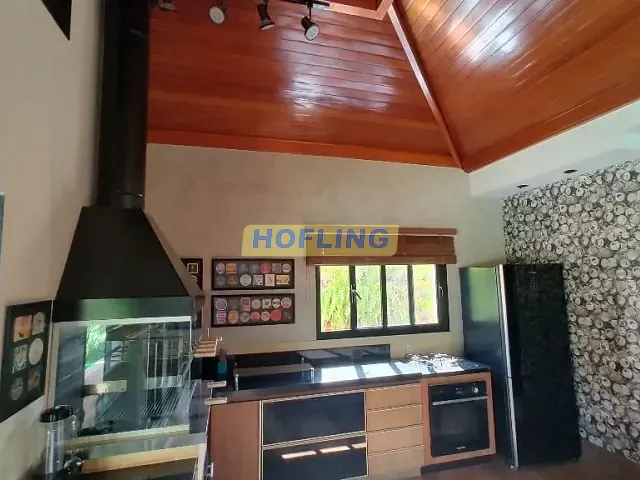 Casa com 504m² 3 quartos e 6 banheiros, à venda, no bairro Jardim do Horto em Rio Claro