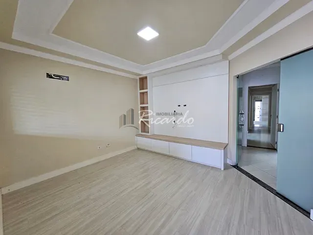 Casa com 175m² 3 quartos e 2 banheiros, à venda, no bairro Jardim Panorama em Arapongas