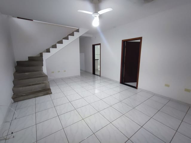Casa com 250m² 3 quartos e 3 banheiros, à venda, no bairro Bela Vista em Pindamonhangaba