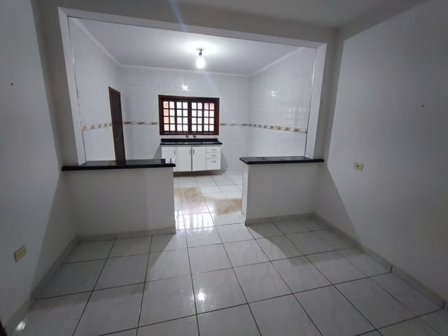Casa com 250m² 3 quartos e 3 banheiros, à venda, no bairro Bela Vista em Pindamonhangaba