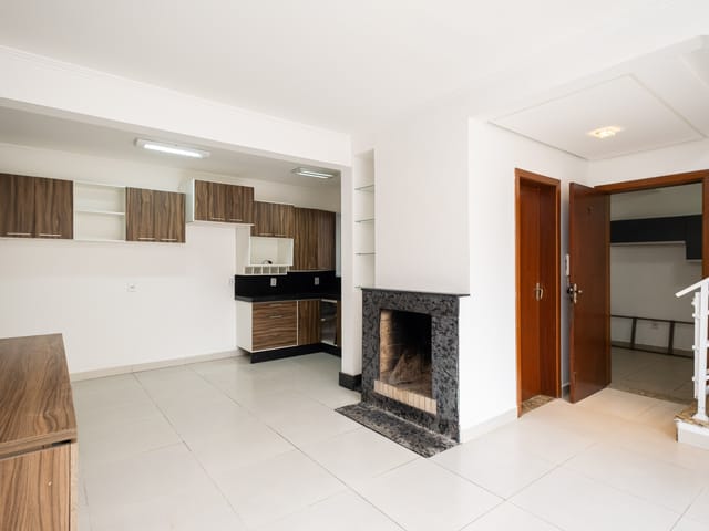 Casa com 130m² 3 quartos e 2 banheiros, para alugar, no bairro Areal em Pelotas