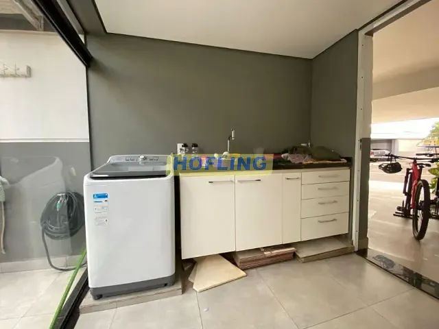 Casa com 228m² 3 quartos e 2 banheiros, à venda, no bairro Centro em Santa Gertrudes