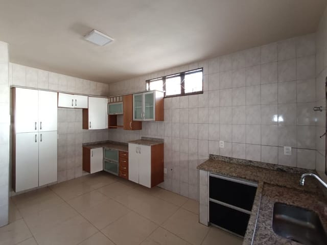 Foto do Casa - Casa com 3 dormitórios para alugar, 135 m² por R$ 1.675,05/mês - Conjunto José Vallim de Melo - Uberaba/MG | ZUCATO IMOBILIARIA LTDA