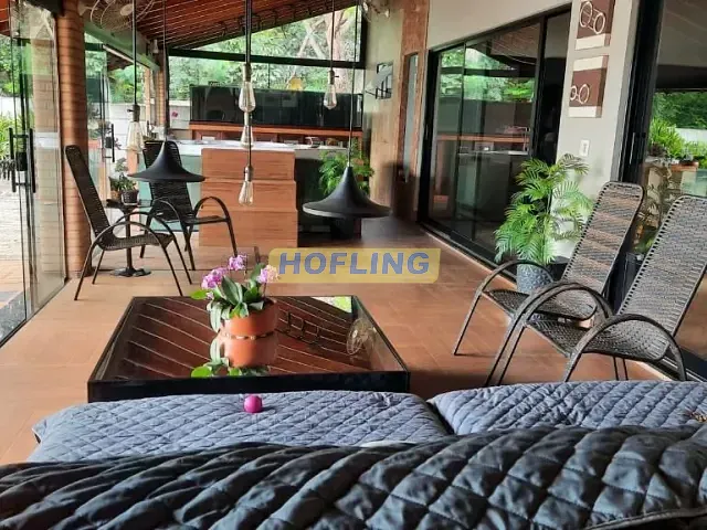 Casa com 1100m² 2 quartos e 4 banheiros, à venda, no bairro Residencial Florença em Rio Claro