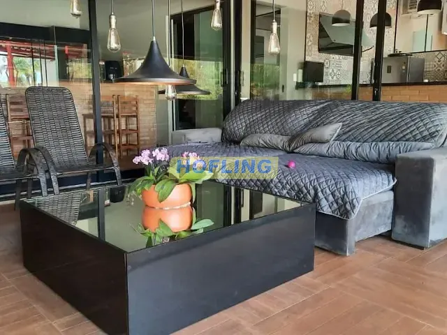 Casa com 1100m² 2 quartos e 4 banheiros, à venda, no bairro Residencial Florença em Rio Claro