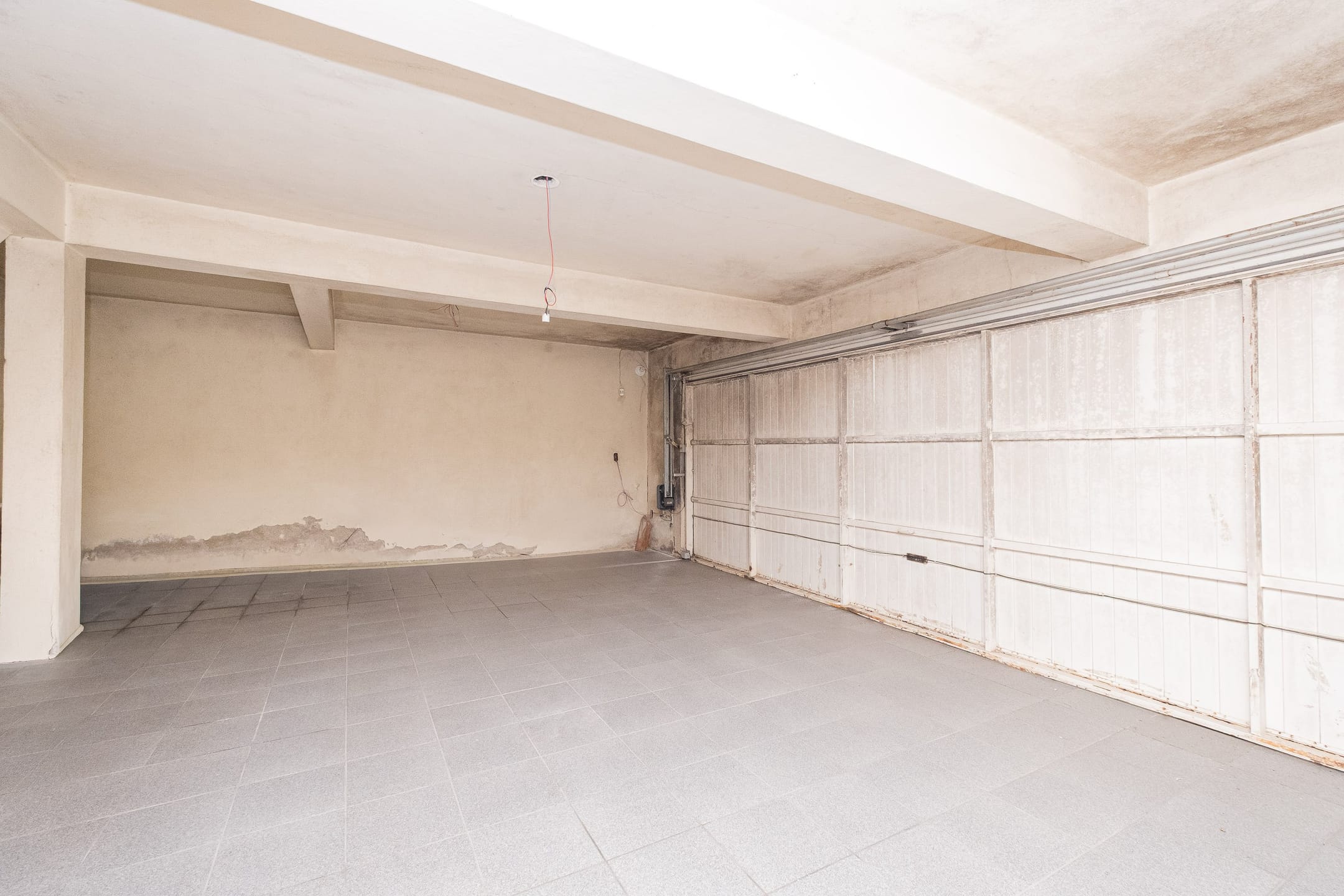 Casa à venda no Areal, Pelotas - 324 m², 3 quartos (sendo 1 suíte), cozinha planejada, lareira, área gourmet com piscina e garagem. - 27