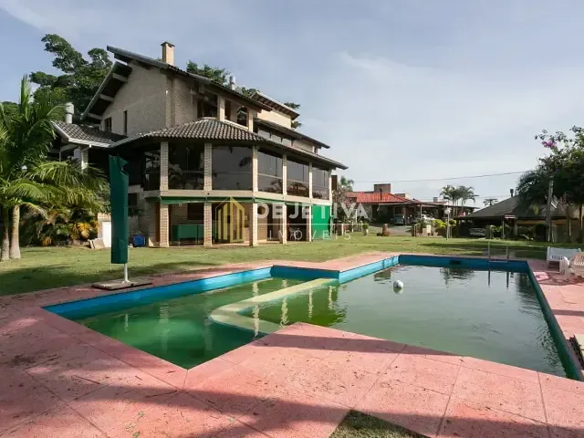 Casa 6 quartos e 5 banheiros, para alugar, no bairro Elsa em Viamão