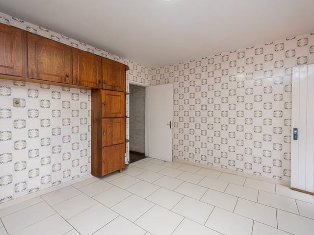 Casa com 200m² 3 quartos e 2 banheiros, à venda ou para alugar, no bairro Centro em Pelotas