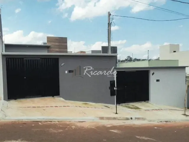 Casa com 126m² 2 quartos e 1 banheiro, à venda, no bairro Jardim Vale das Perobas IV em Arapongas