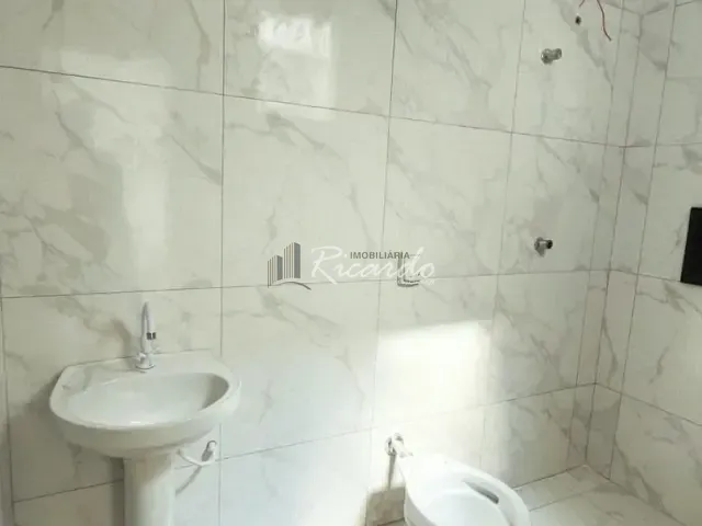Casa com 126m² 2 quartos e 1 banheiro, à venda, no bairro Jardim Vale das Perobas IV em Arapongas
