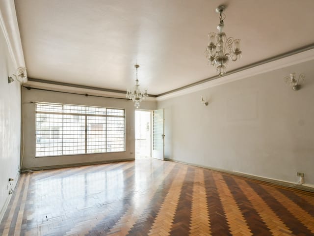 Foto do Casa - Casa tipo para venda em Mirandópolis com 3 quartos, 130m² | Lares e Andares Imóveis