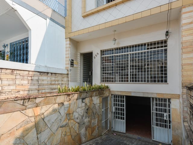 Foto do Casa - Casa tipo para venda em Mirandópolis com 3 quartos, 130m² | Lares e Andares Imóveis