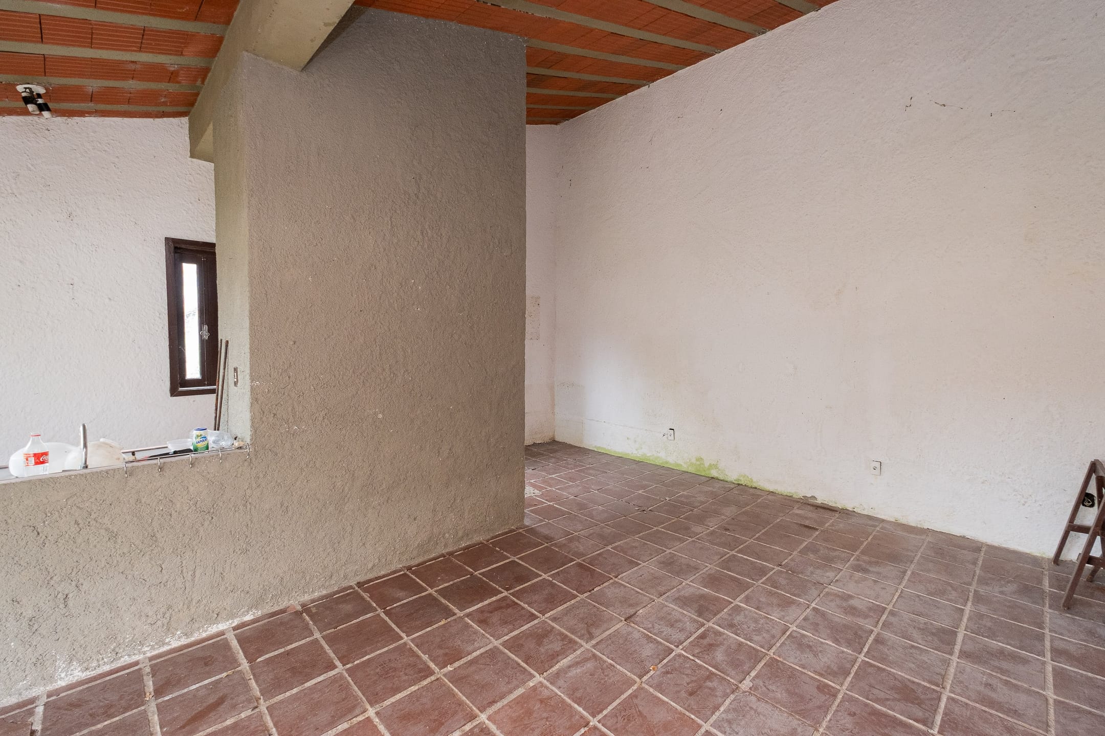 Casa à venda no Laranjal, Pelotas - 350 m², 2 quartos, lareira, churrasqueira, pátio com piscina e garagem. - 13