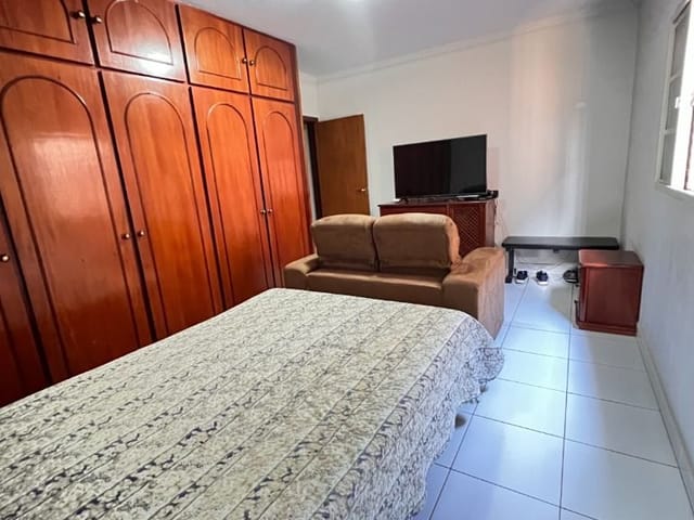Foto do Casa - Casa com 3 dormitórios à venda, 207 m² por R$ 380.000,00 - Conjunto Cássio Rezende - Uberaba/MG | ZUCATO IMOBILIARIA LTDA