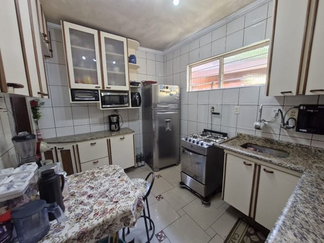 Casa com 384m² 2 quartos e 1 banheiro, à venda, no bairro Vila Yara em Osasco
