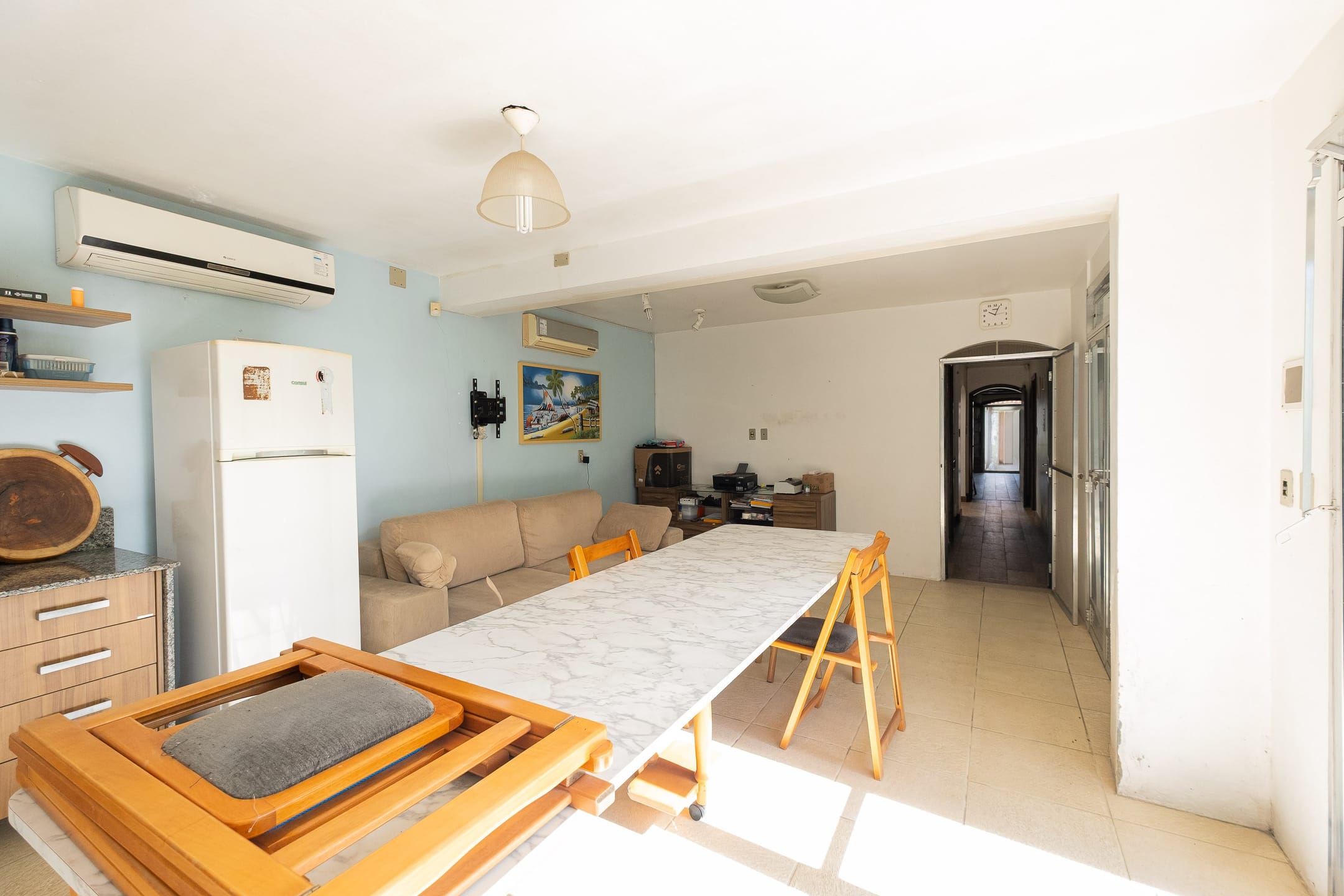 Casa à venda no Areal, Pelotas - 234 m², 3 quartos (sendo 1 suíte com closet), cozinha planejada, lareira e amplo espaço de lazer com churrasqueira. - 10