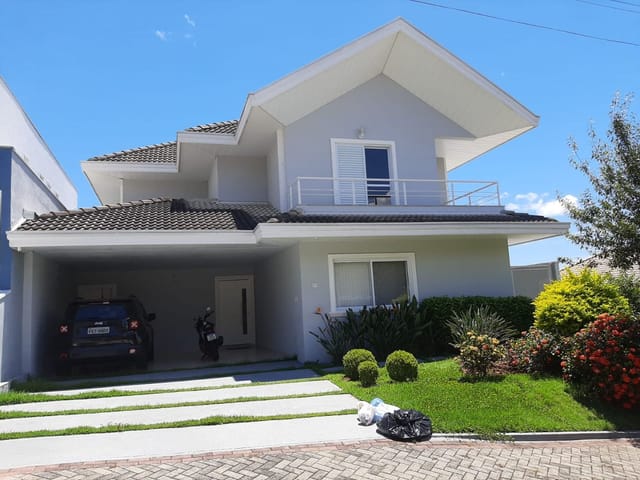 Casa com 375m² 3 quartos e 5 banheiros, à venda, no bairro Urbanova em São José dos Campos