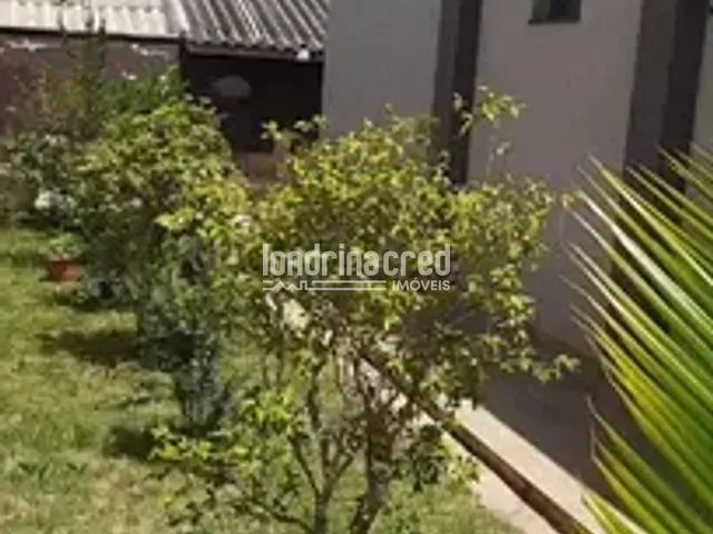 Casa 3 quartos e 2 banheiros, à venda, no bairro Centro em Arapongas