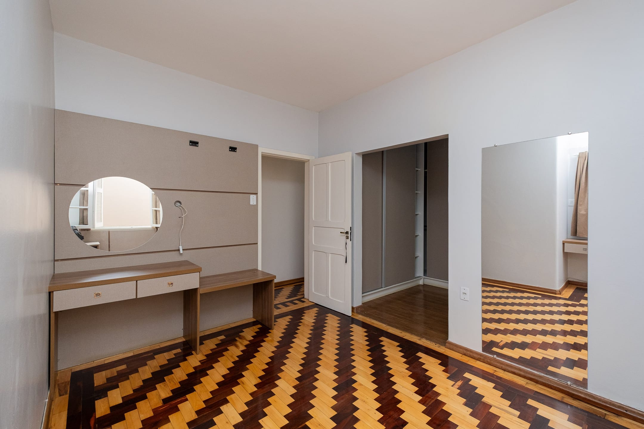 Casa à venda no Fragata, Pelotas - 148 m², 3 quartos (sendo 1 suíte), cozinha planejada e espaço gourmet com churrasqueira. - 8