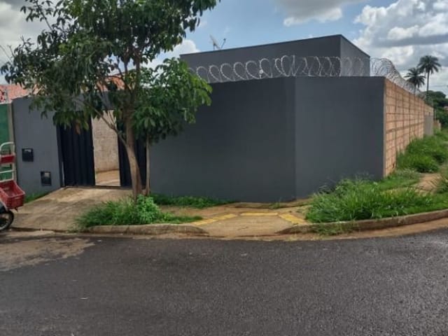 Foto do Casa - Casa com 2 dormitórios para alugar, 49 m² por R$ 1.009,00/mês - Oneida Mendes II - Uberaba/MG | ZUCATO IMOBILIARIA LTDA