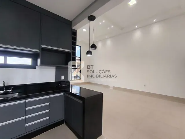 Casa com 300m² 3 quartos e 3 banheiros, à venda, no bairro Jardim Regente em Indaiatuba