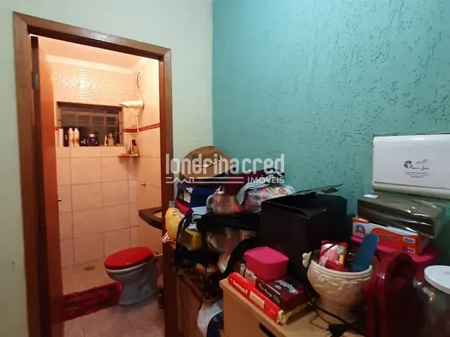 Casa 3 quartos e 3 banheiros, à venda, no bairro Conjunto Habitacional Maria Cecília Serrano de Oliveira em Londrina