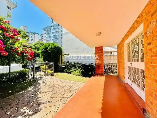 Casa 2 quartos e 2 banheiros, para alugar, no bairro Bela Vista em Porto Alegre