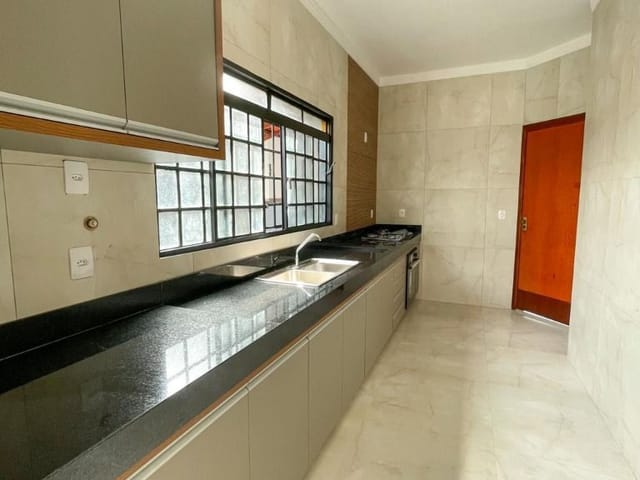 Foto do Casa - Casa com 3 dormitórios à venda, 170 m² por R$ 520.000,00 - Vila Olímpica - Uberaba/MG | ZUCATO IMOBILIARIA LTDA