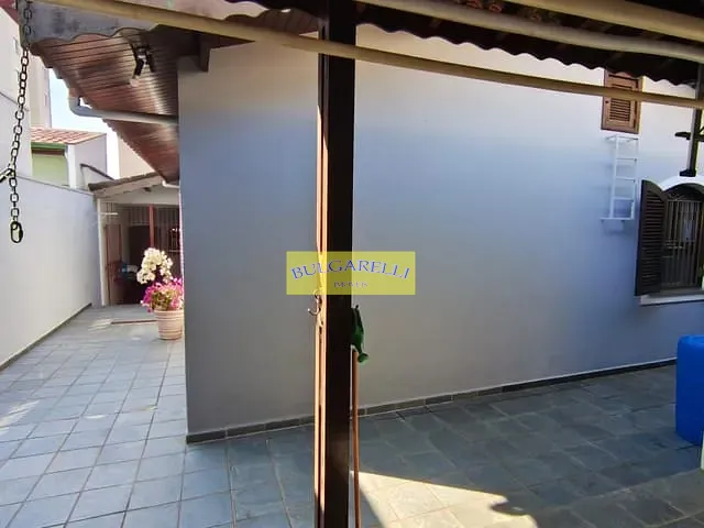 Casa com 250m² 3 quartos e 3 banheiros, à venda, no bairro Jardim Torres São José em Jundiaí