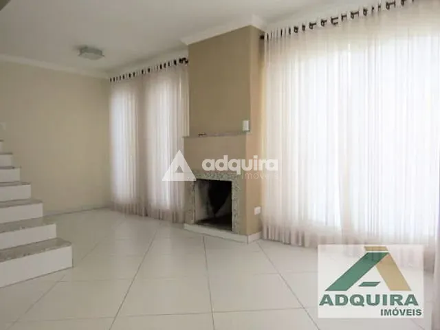 Casa com 300m² 3 quartos e 4 banheiros, à venda, no bairro Jardim Carvalho em Ponta Grossa