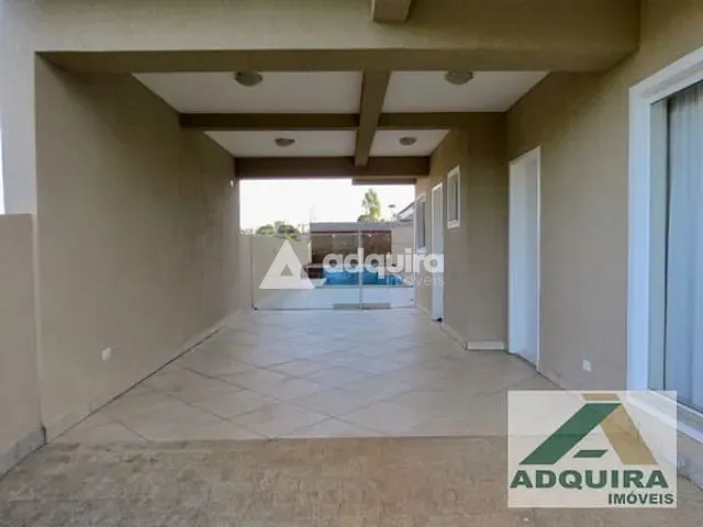 Casa com 300m² 3 quartos e 4 banheiros, à venda, no bairro Jardim Carvalho em Ponta Grossa
